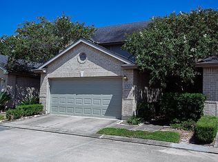 2927 Meadowglen Cv, Houston, TX 77082