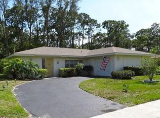 2512 Poinciana Dr, Naples, FL 34105