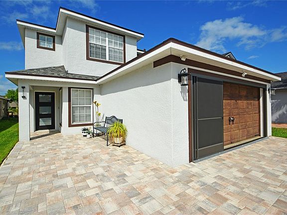 2nd image of 5521 Turtle Crossing Loop