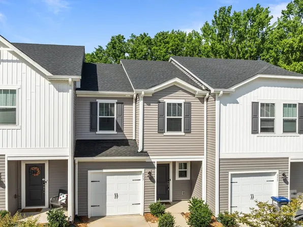 853 Gerard Bay Dr, Fort Mill, SC 29715