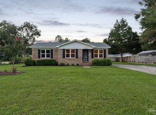 6252 Bayberry St, Milton, FL 32570