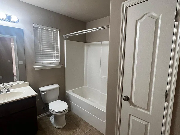 2921 Thompson Farm Ln — Photo 14