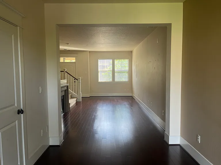 10471 SW Windwood Way — Photo 4