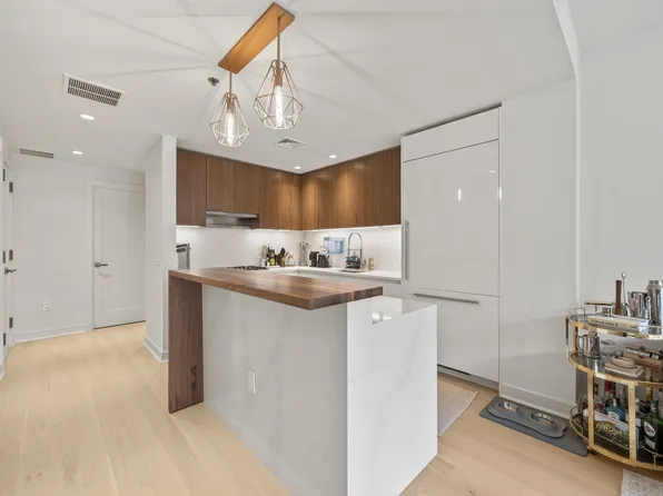 1000 Maxwell Lane image 11 of 45