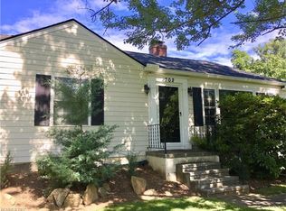 702 New Haw Creek Rd, Asheville, NC 28805