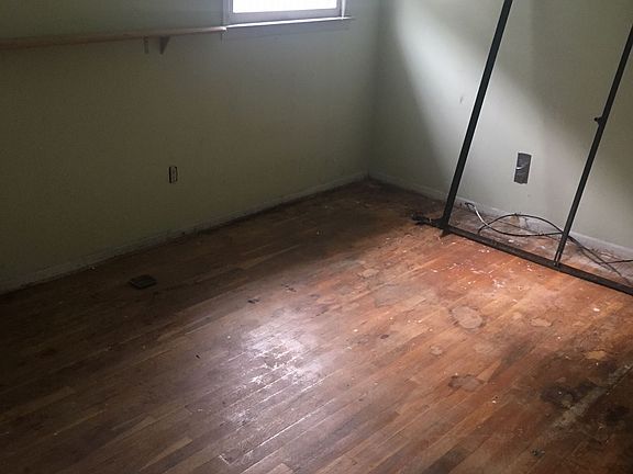 4th image of 133 Lamport Blvd
