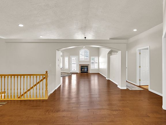 5th image of 4561 S Lori Leigh Ln