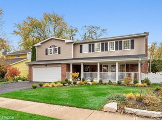 922 S Roosevelt Ave, Arlington Heights, IL 60005