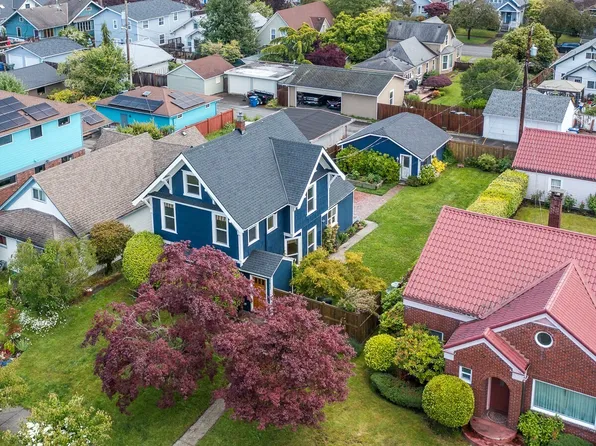 1825 Rucker Avenue, Everett, WA 98201