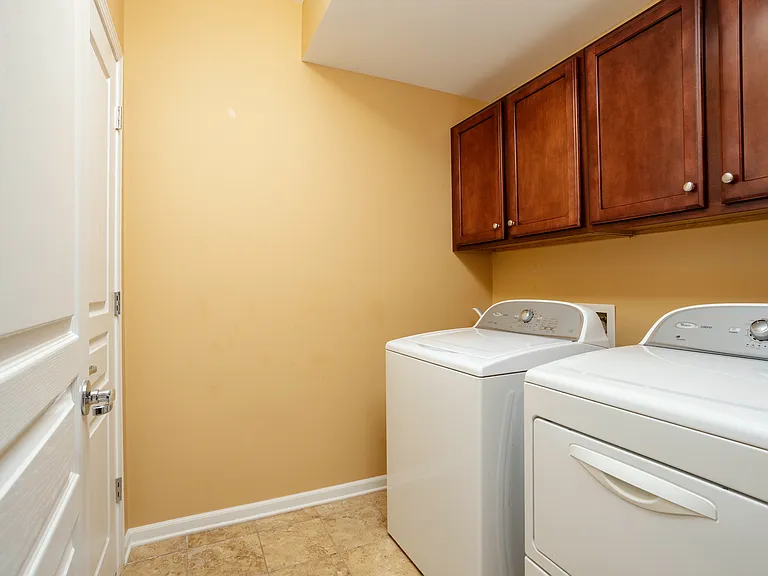 27844 Hopkins Dr — Photo 26