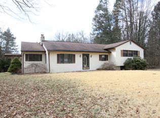 8503 N 40th St, Augusta, MI 49012