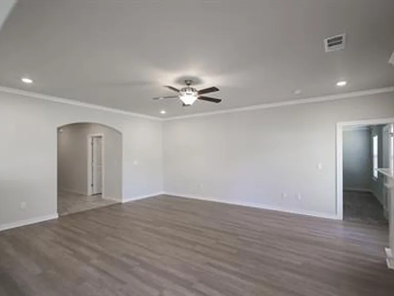 824 Copper St — Photo 6