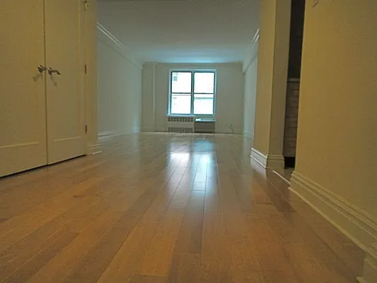 Rented by Avenues Real Estate | media 15