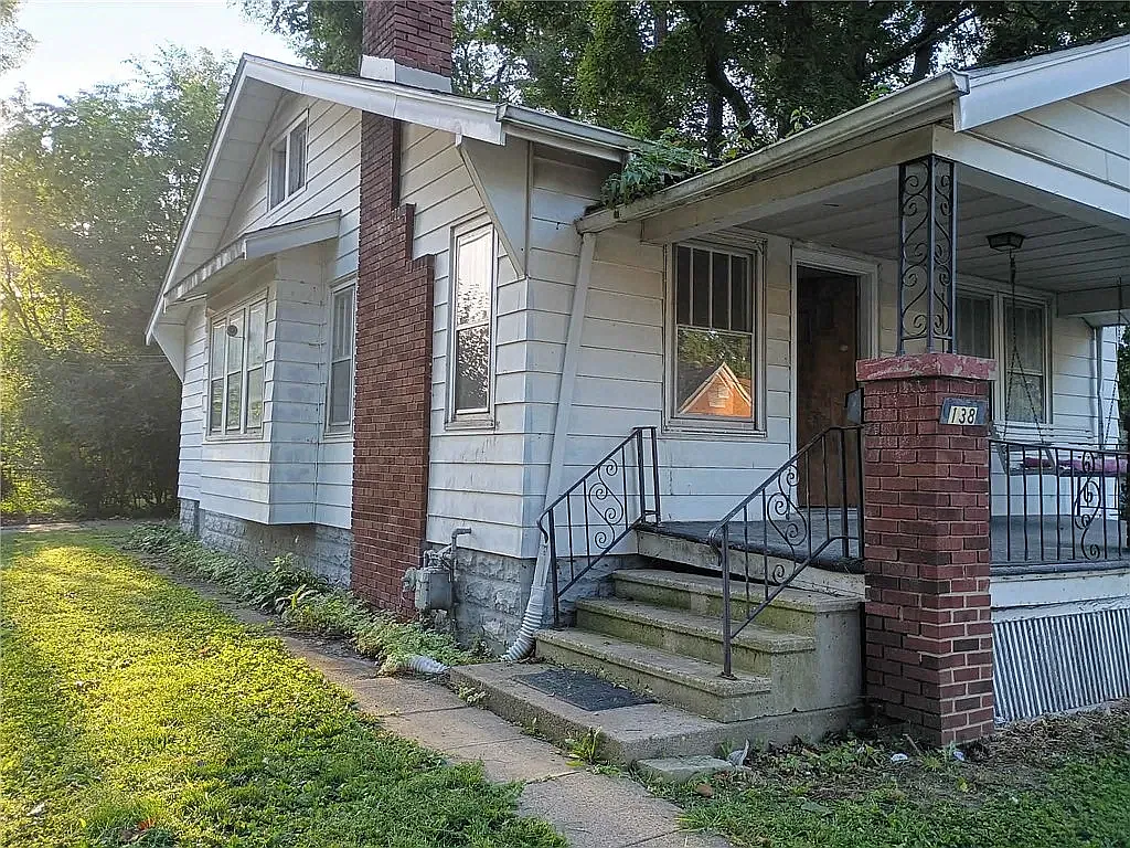 4 bed, 1700 sqft, $1,042 — Photo 4