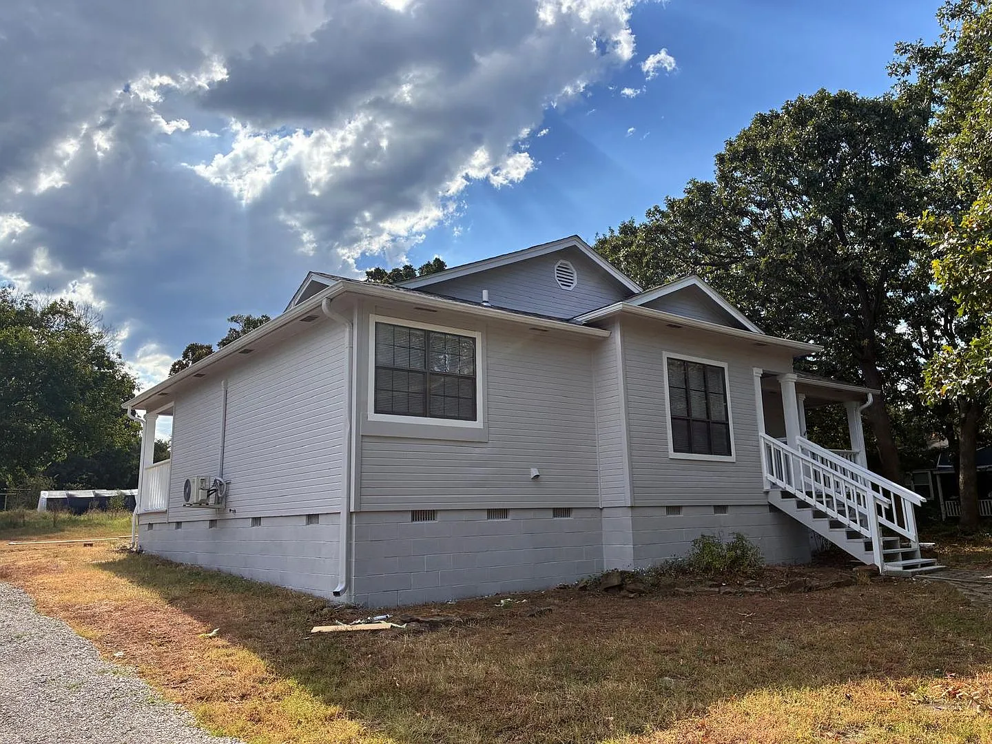 3 Bed 2 Bath in Prue - Renovated and Move-in Ready! — Photo 3