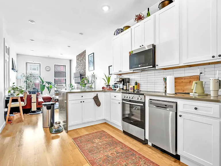 397 4th Ave #1L — Photo 1
