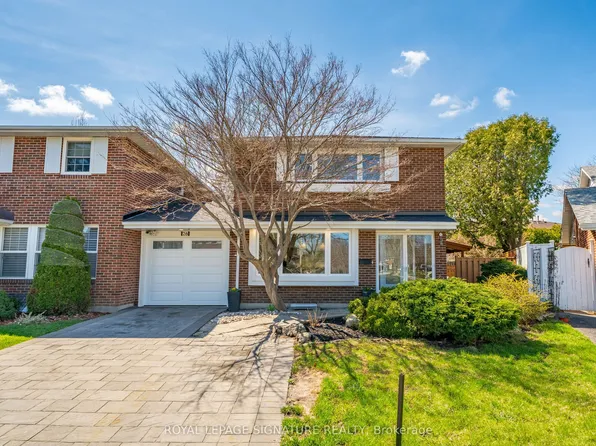 26 Carondale Cres, Toronto, ON M1W 2B1