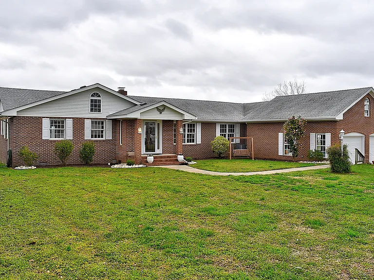 166 Baxter Estates Rd — Photo 5