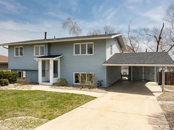 3840 Wenig Rd NE, Cedar Rapids, IA 52402