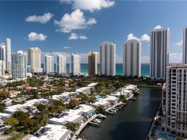 393 Poinciana Dr #1224
