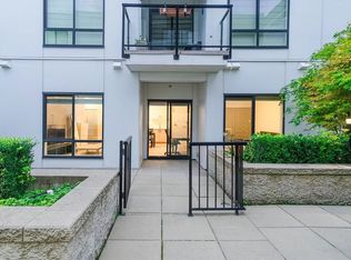 6968 Royal Oak Ave #208, Burnaby, BC V5J 4J2