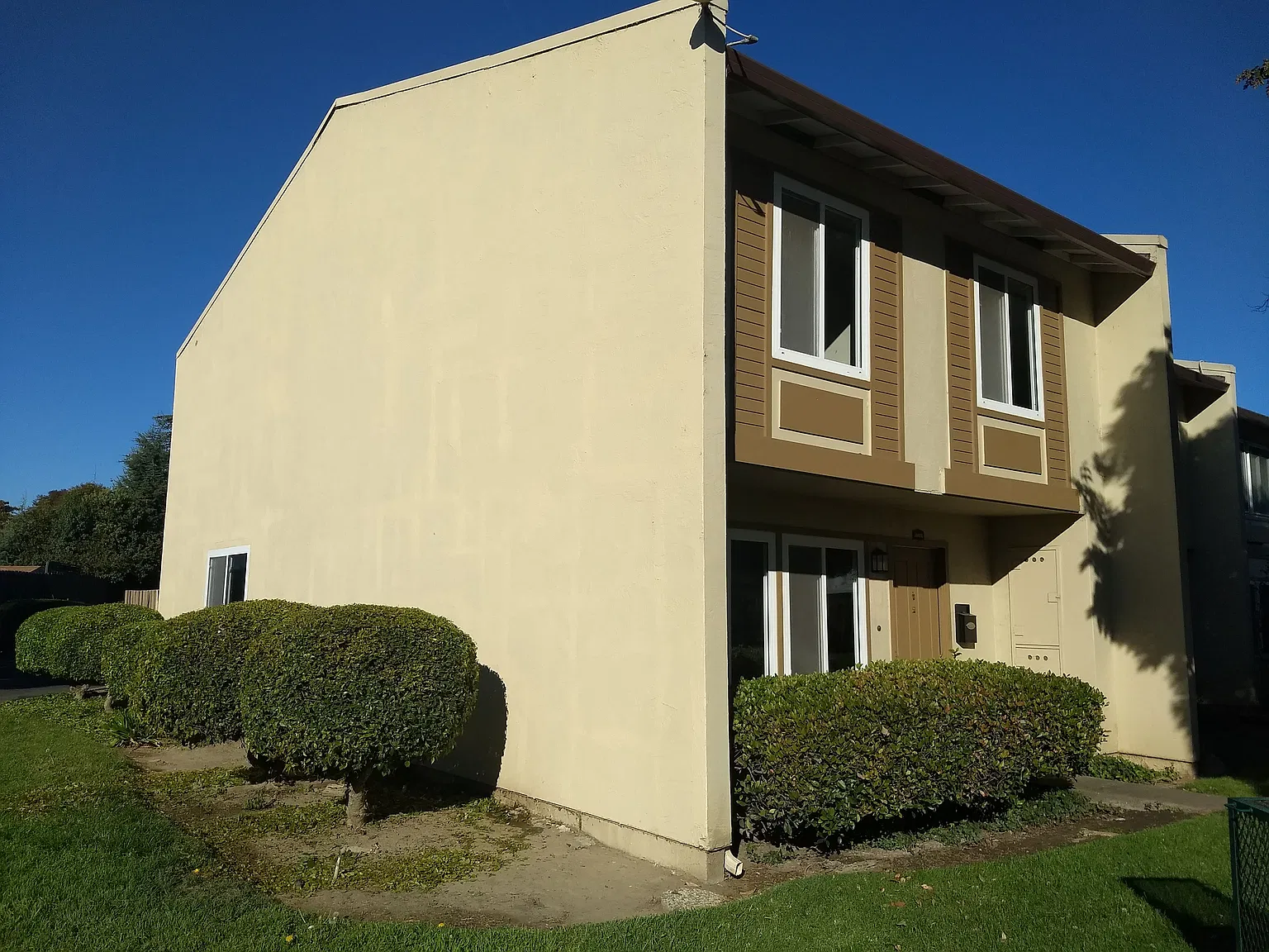 4 bed, 1474 sqft, $4,500 — Photo 1