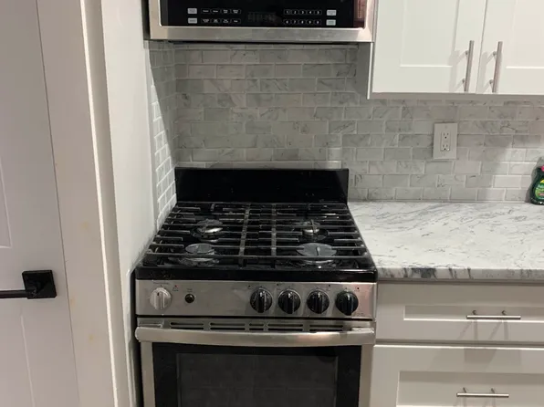 21-17 22nd Road image 1 of 10