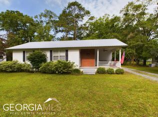 122 Shamrock Ave, Jesup, GA 31545