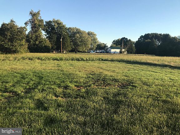 4th image of 36773 Roberto Dr