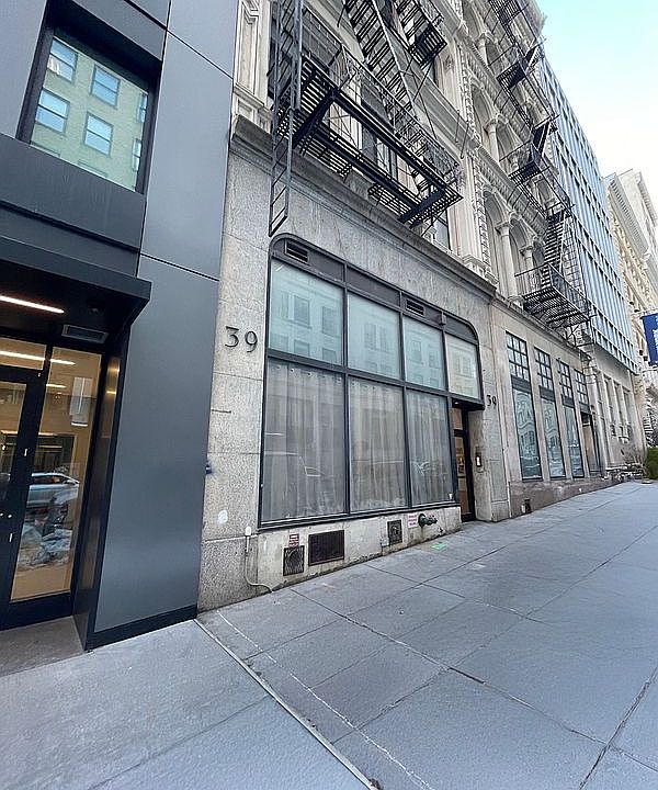 1st image of 39 Worth St