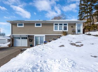 107 Brinker Ct, Bellevue, IA 52031