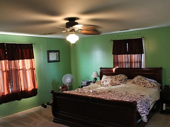3rd image of 107 Jenness Ln