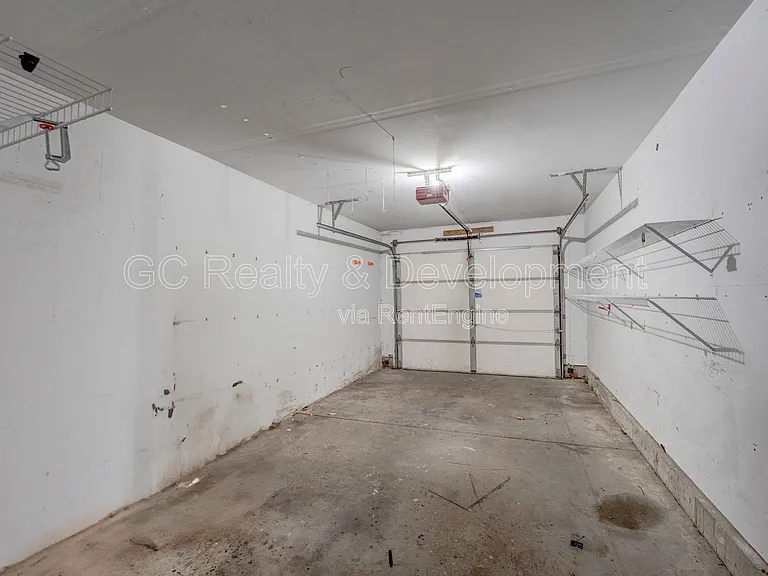 293 Regal Ct — Photo 21