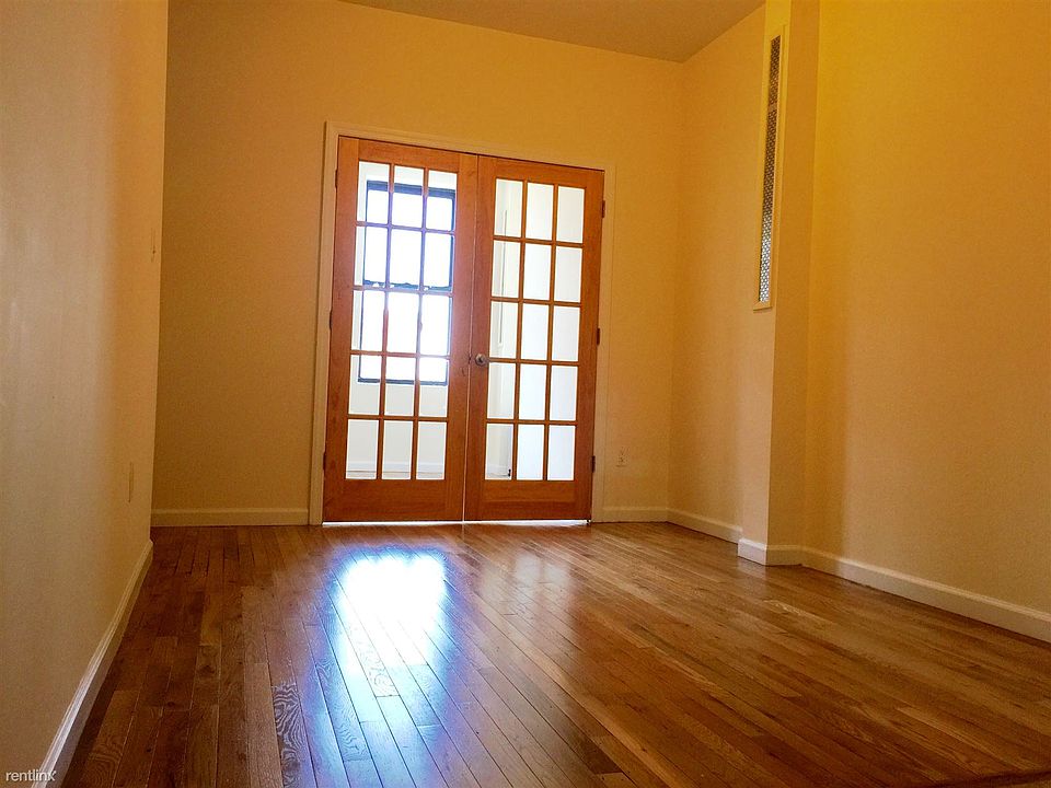 132 Norman Avenue #3L(2)