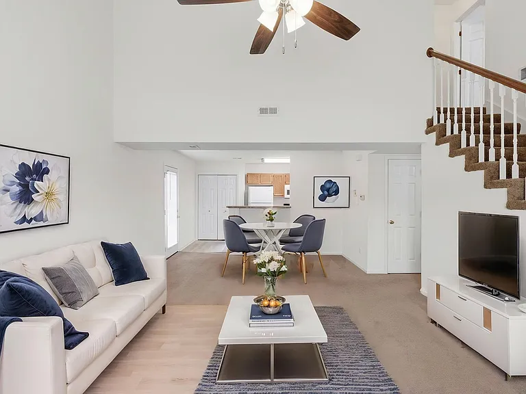 5004-5006 Betty Jean Way — Photo 8