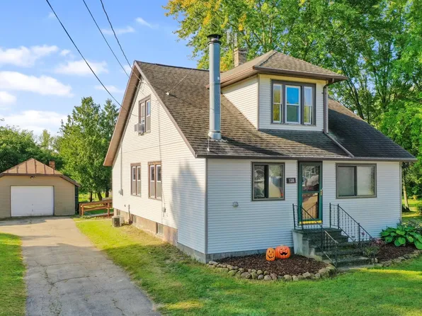 128 W Cedar St, Gillett, WI 54124