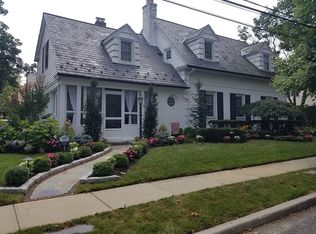 59 Hill St, Floral Park, NY 11001