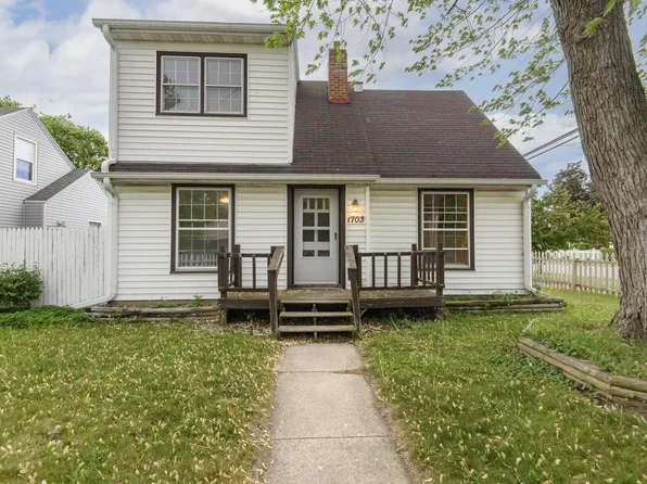 1703 Royce AVENUE, Beloit, WI 53511