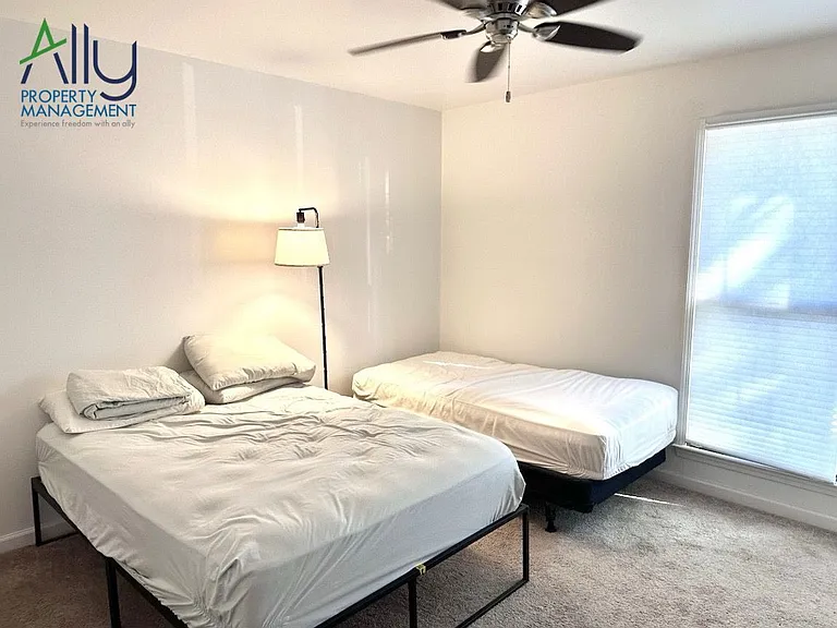 725 Walker Sq #1A — Photo 10
