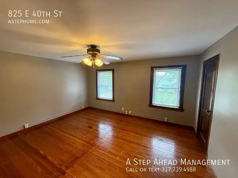 825 E 40th St — Photo 14