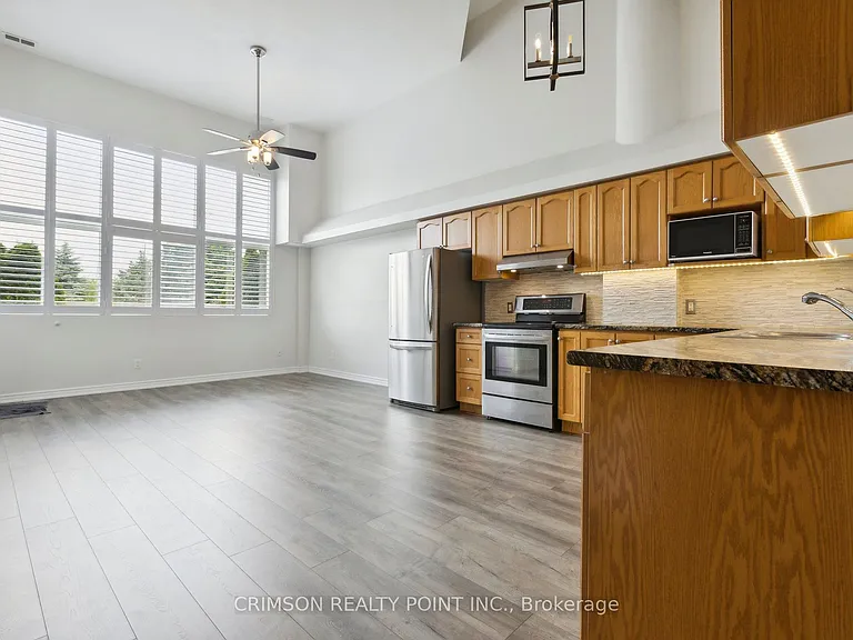111 Grey St #105 — Photo 21