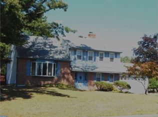 2 Thornhill Rd, Cherry Hill, NJ 08003