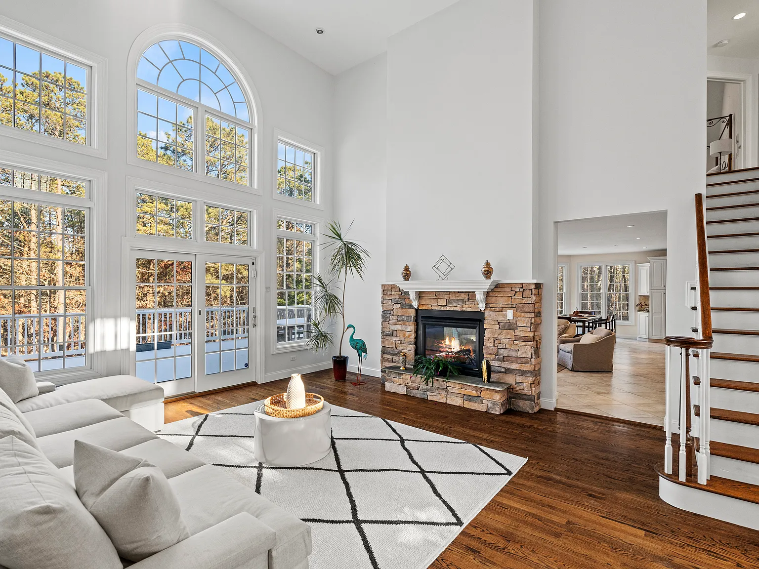 Luxurious Southampton Pines Getaway! — Photo 2