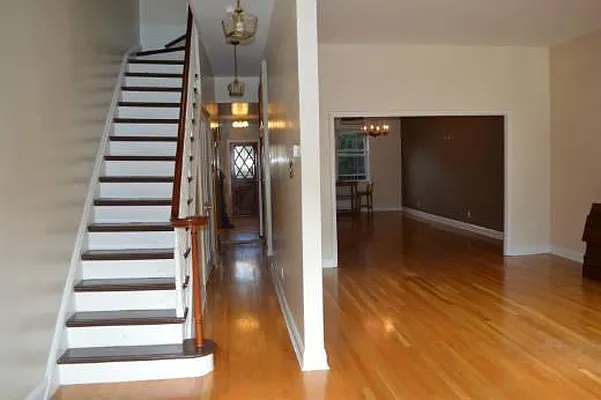 Rented by Dream Space Realty | media 22