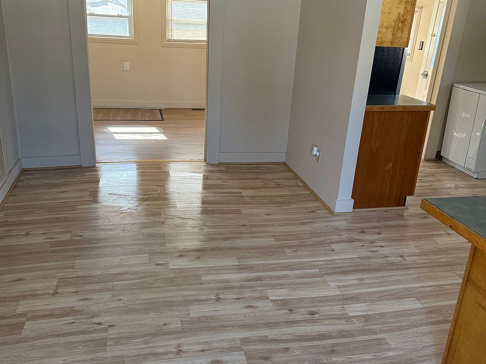 1st image of 243 Dodd St