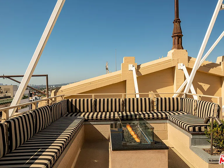 6253 Hollywood Blvd #1201 — Photo 41