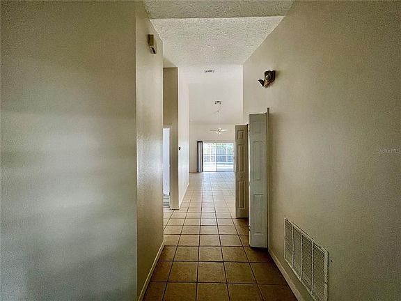 5th image of 1140 Cedarwood Way