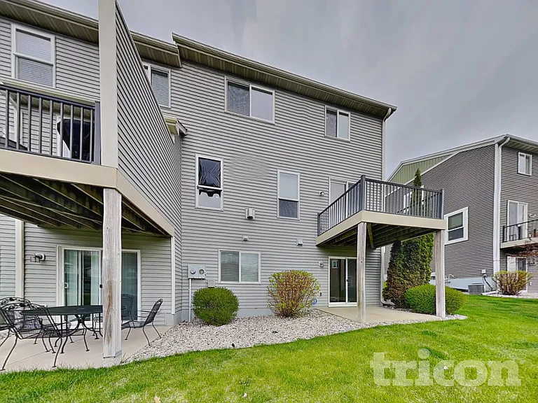 14361 Parkside Ct NW — Photo 17
