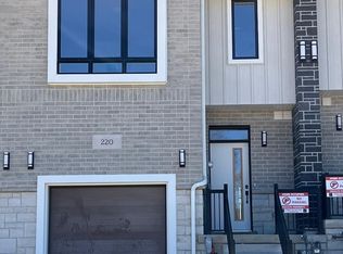 220 Green Gate Blvd, Cambridge, ON N1T 0C5