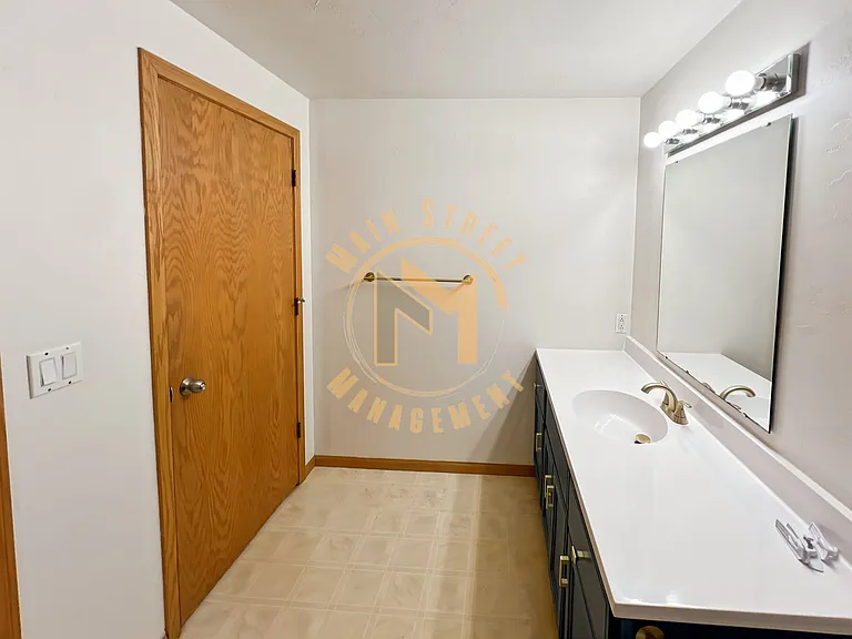 466 S Good Hope Rd — Photo 12